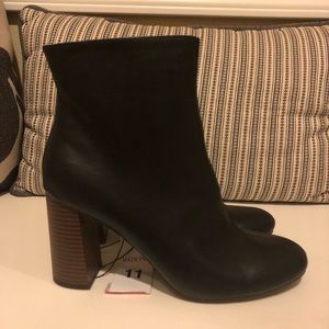 Merona booties NWT